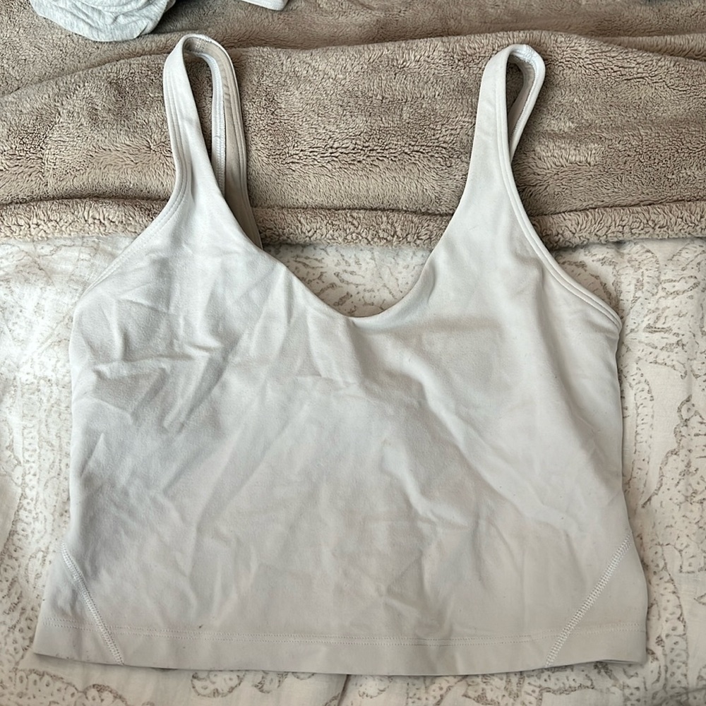 Align tank top